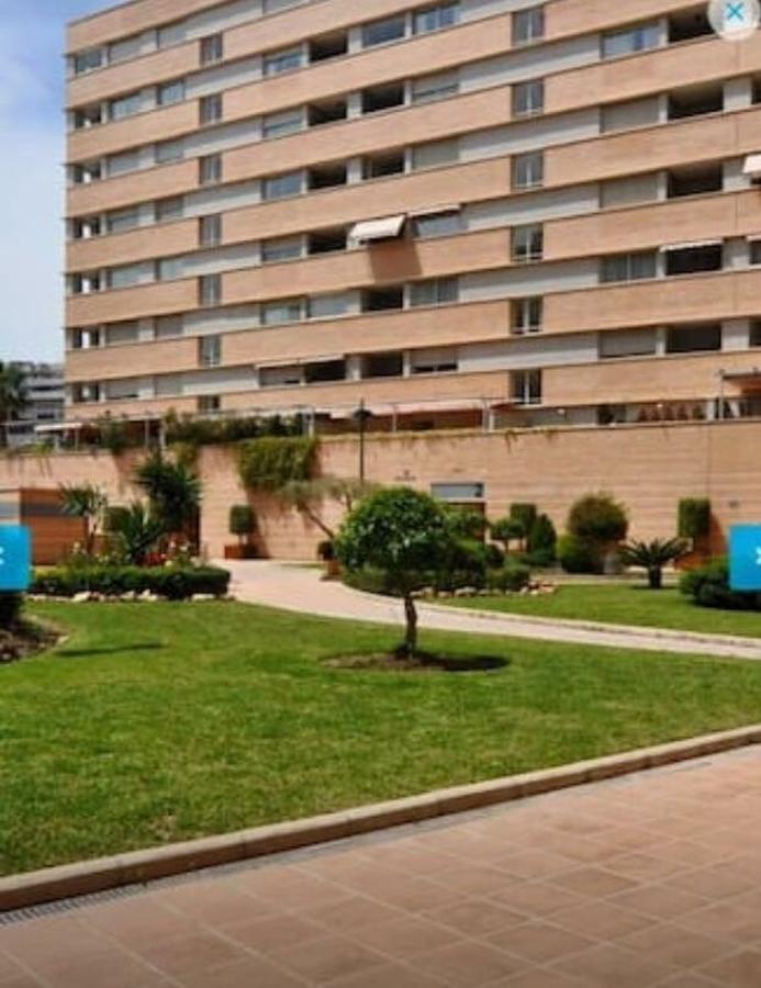 Apartment Plaza De La Solidaridad Málaga Exterior foto